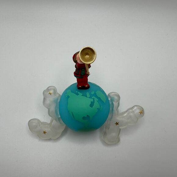 Hallmark Keepsake Joy to the World Christmas Ornament 1997 - Picture 3 of 4